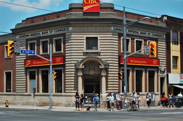 bmo st clair and dufferin hours