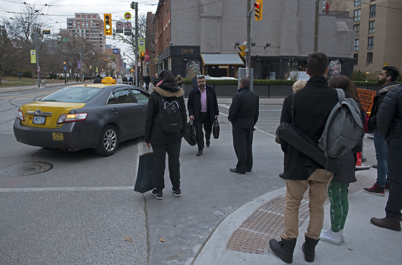 20171114 comfused on foot.jpg