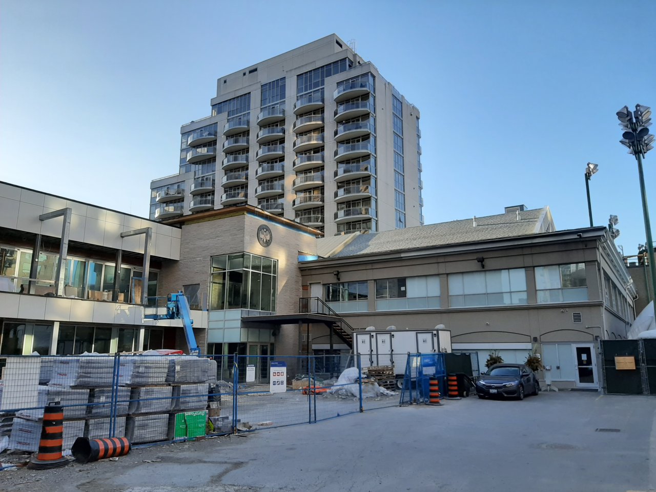 25 St. Clair Ave. W. The Badminton and Racquet Club of Toronto UrbanToronto