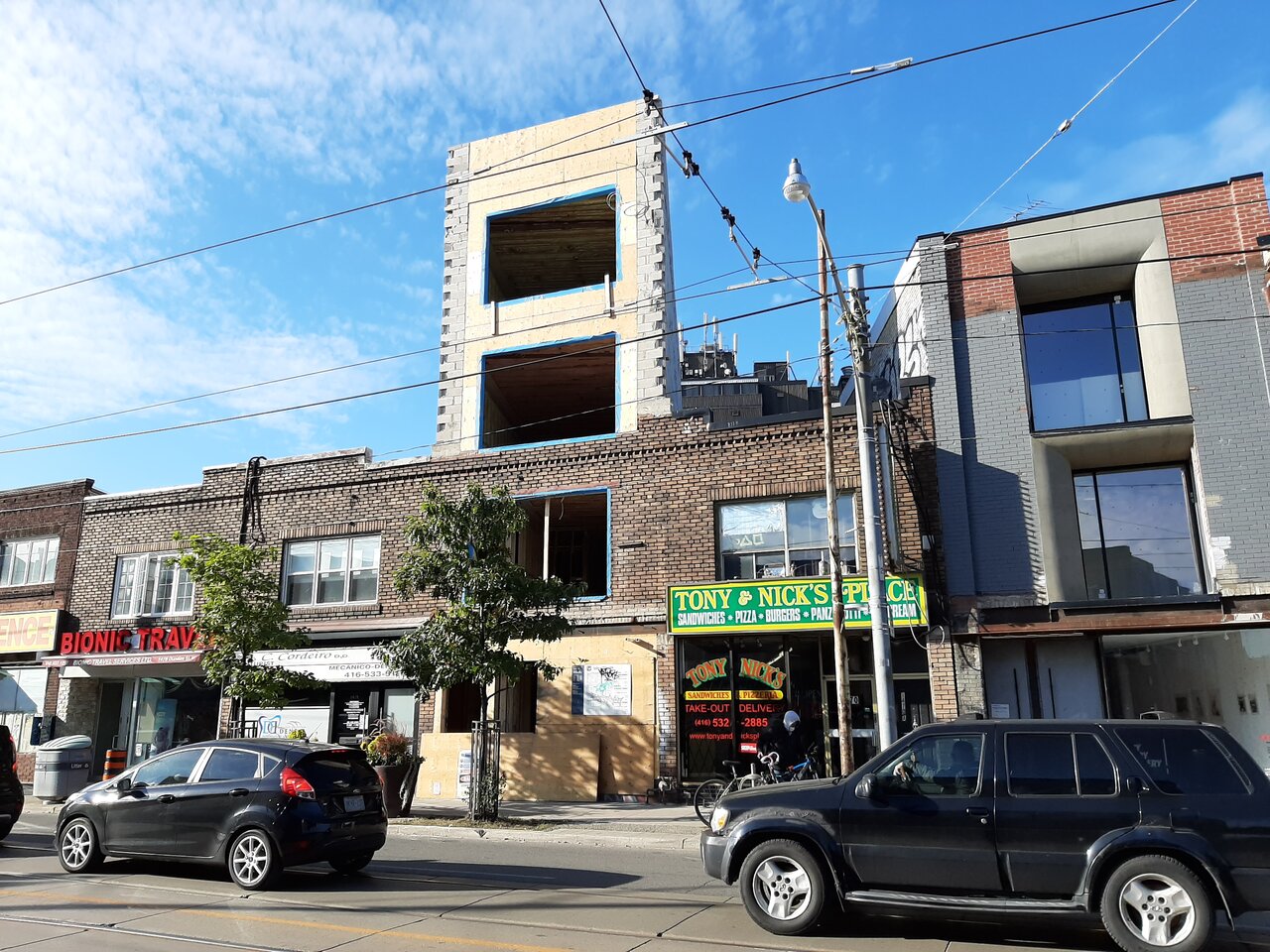 1472 Dundas St W (e of Dufferin, 4s, ?) UrbanToronto