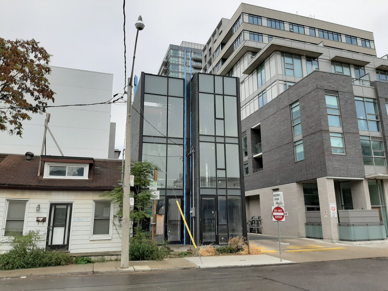 15 Peel Ave (Dufferin/Queen, Bespoke Homes Inc, 34s, ?) UrbanToronto
