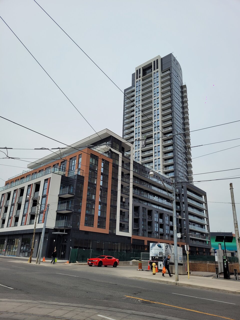 LNX Residences at Bloor and Dundas 87.5m 27s Lormel Homes Richmond Architects Page 13