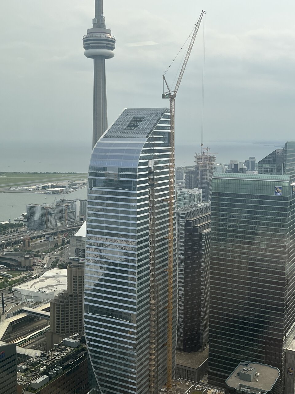 TD Terrace (160 Front W) | 239.87m | 46s | Cadillac Fairview | AS + GG ...