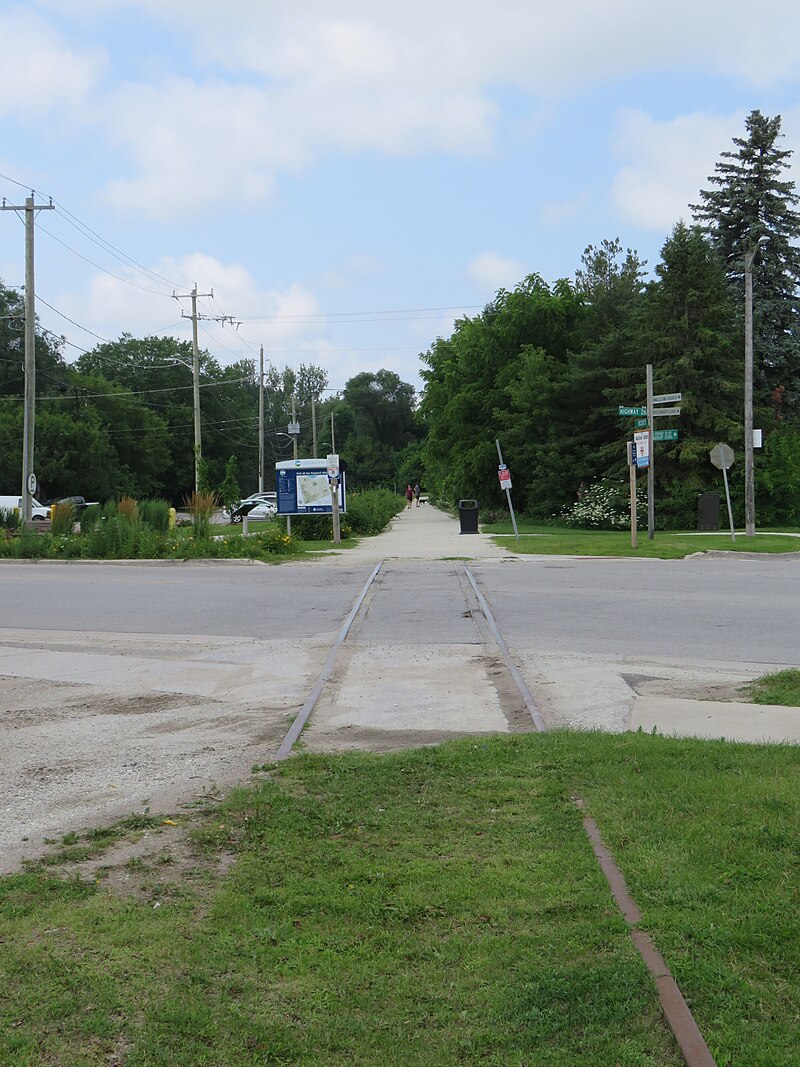 Abandoned_BCRY_Stayner.jpg