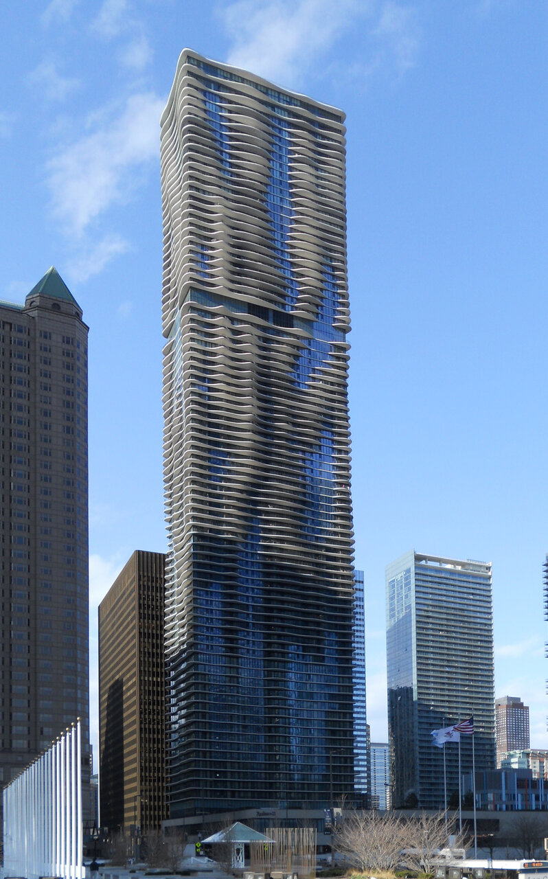 Aqua_(Building)_cropped.jpg