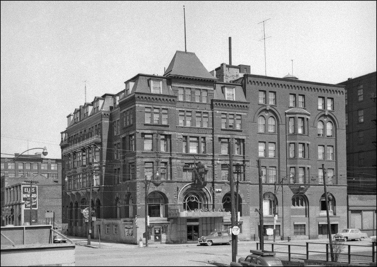 Barclay Hotel 1953   TPL.jpg