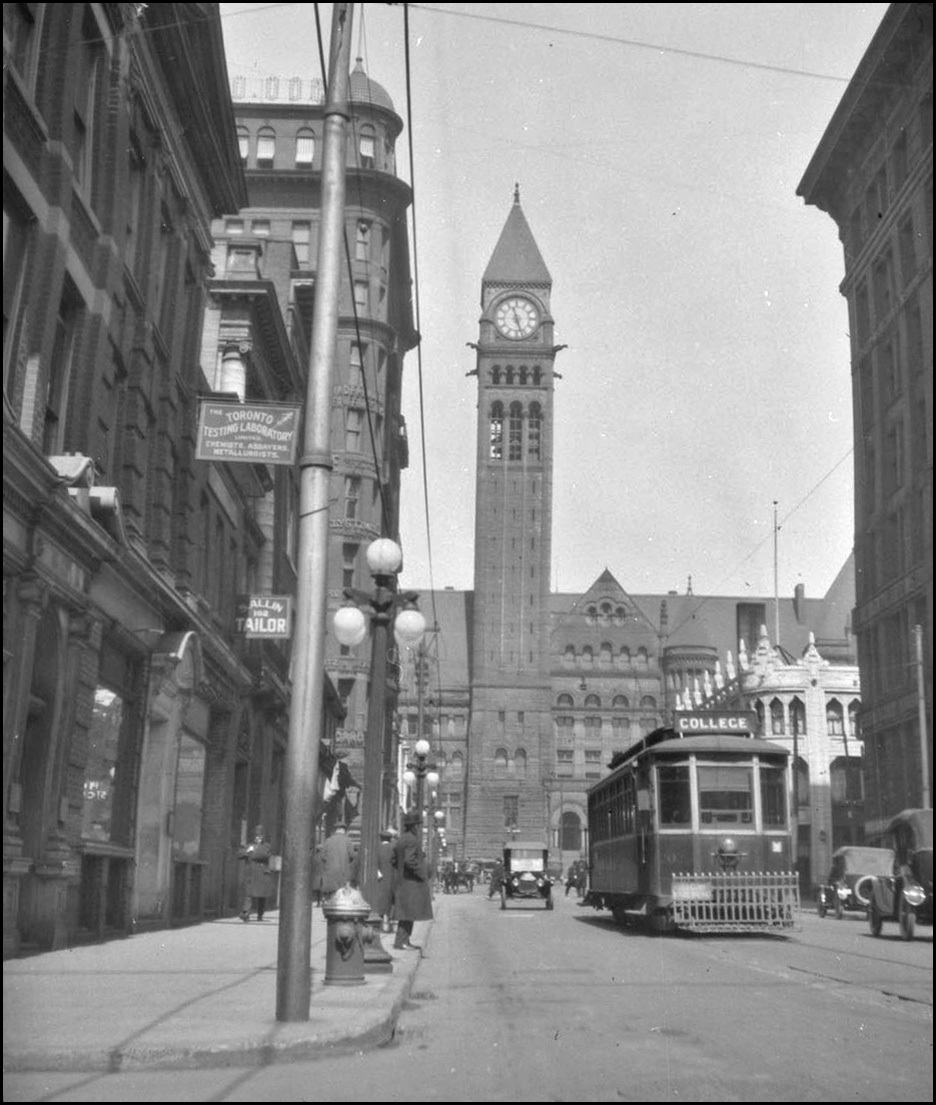 Bay St. City Hall 1918 LAC.jpg