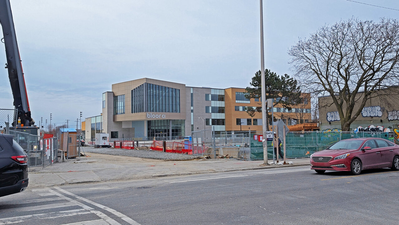 bloor-ci-01.jpg