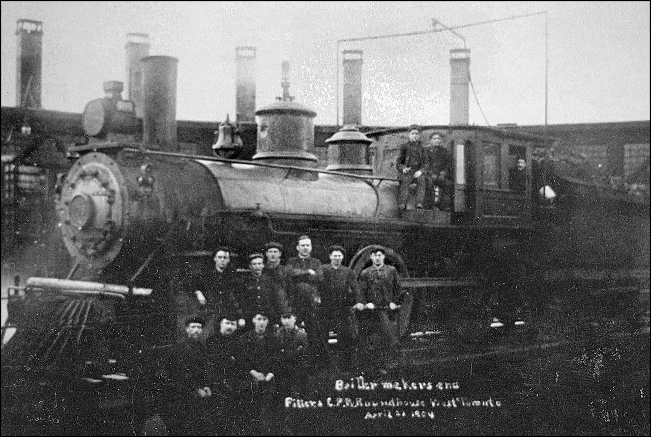 Boilermakers & fitters, CPR Roundhouse, West Toronto 1904 TPL.jpg