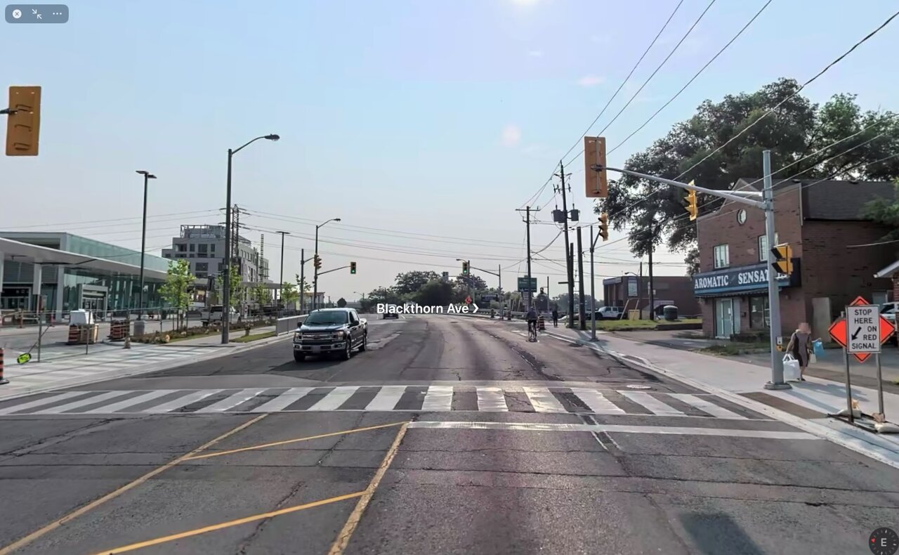Calendonia Station looking east.jpg