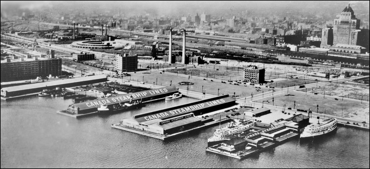 docks at foot of Bay St., c.1940 TPL.jpg