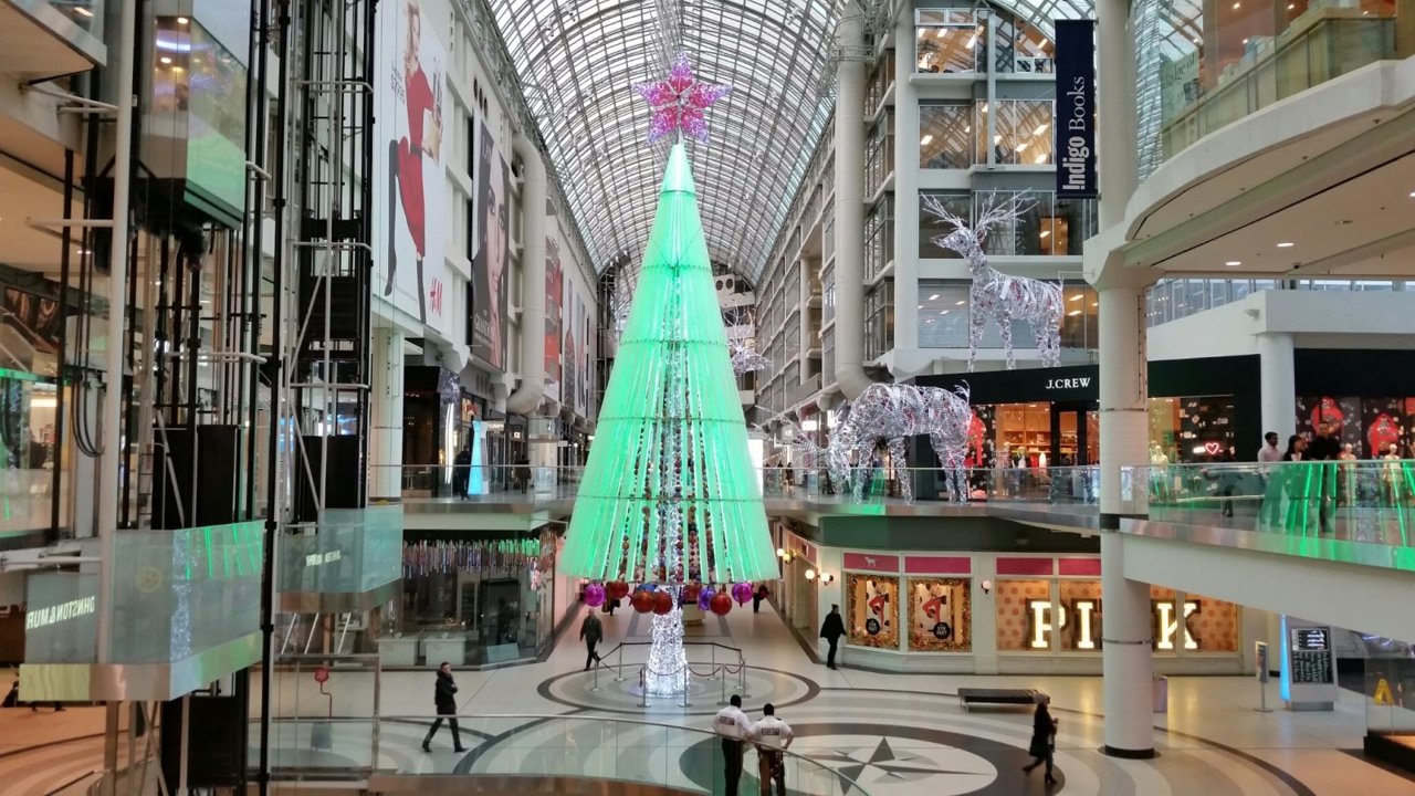eaton-centre-christmas-tree.jpg