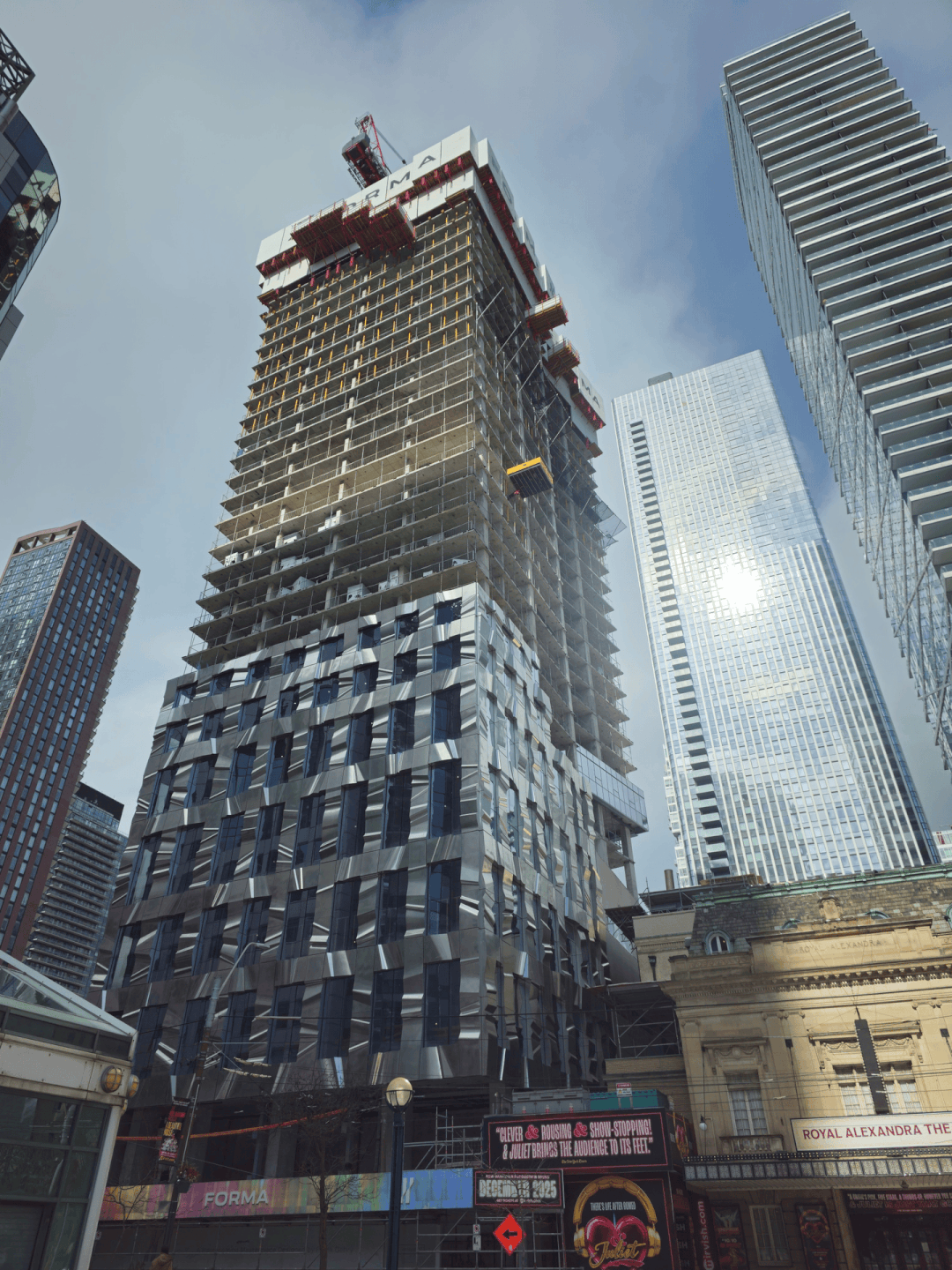 ezgif.com-resize (2).gif