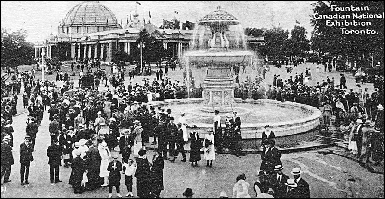Gooderham Fountain 1920 CNE.jpg