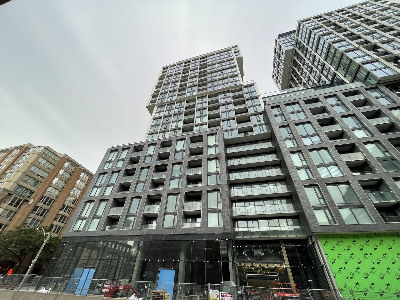 St Lawrence Condos at 158 Front 91.44m 26s Cityzen a—A Page