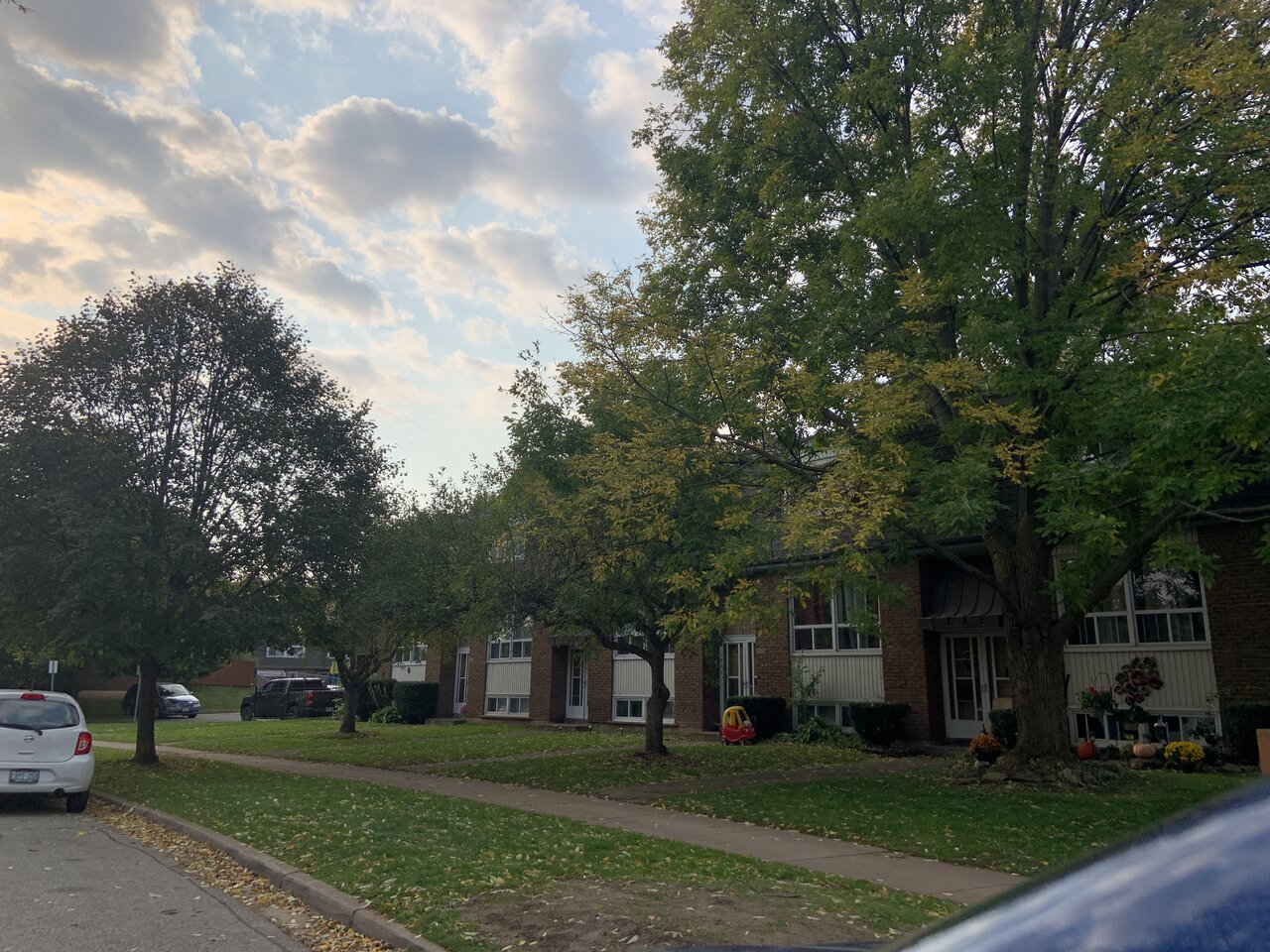 Court Redevelopment 610 Surrey Lane (Burlington) ?m ?s