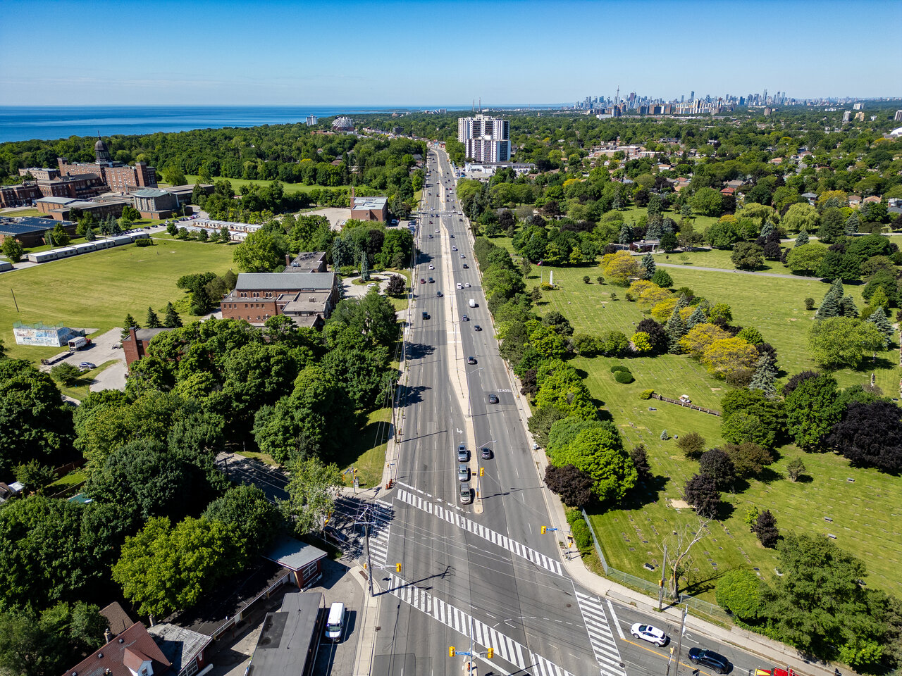 Kingston Rd - Cliffcrest - looking west at Brimley.jpg