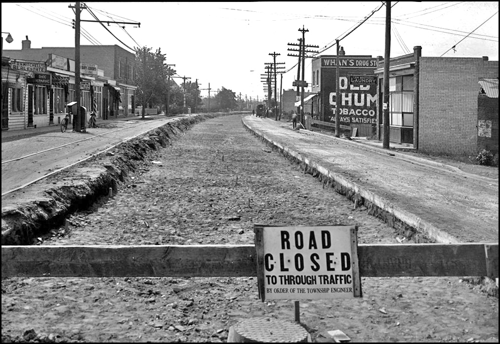 Kingston Road, west, from Birchmount 1928 CTA.jpg