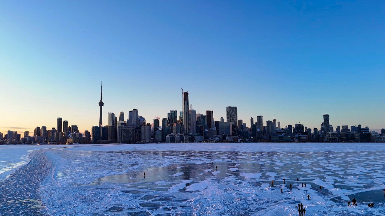 lake skyline2222.jpg