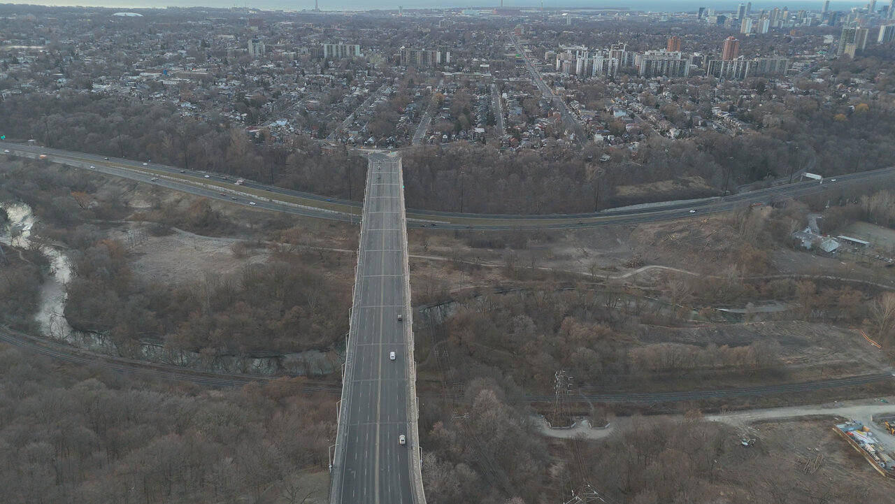 Leaside Bridge.jpg