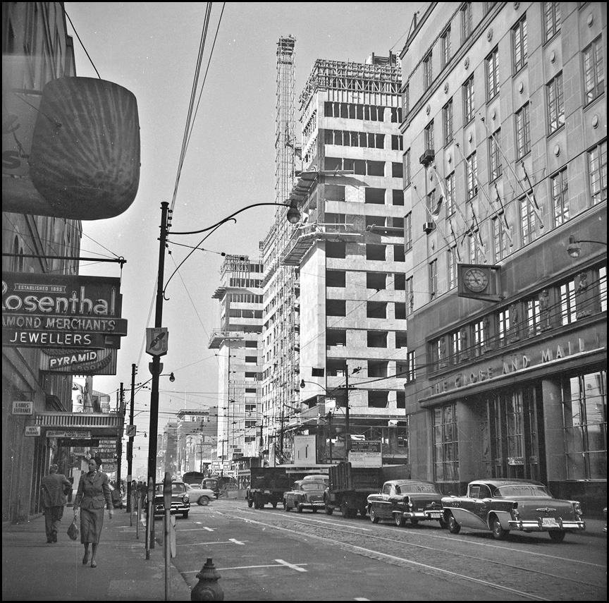 Lord Simcoe Hotel 1956, King St. at York looking W.jpg