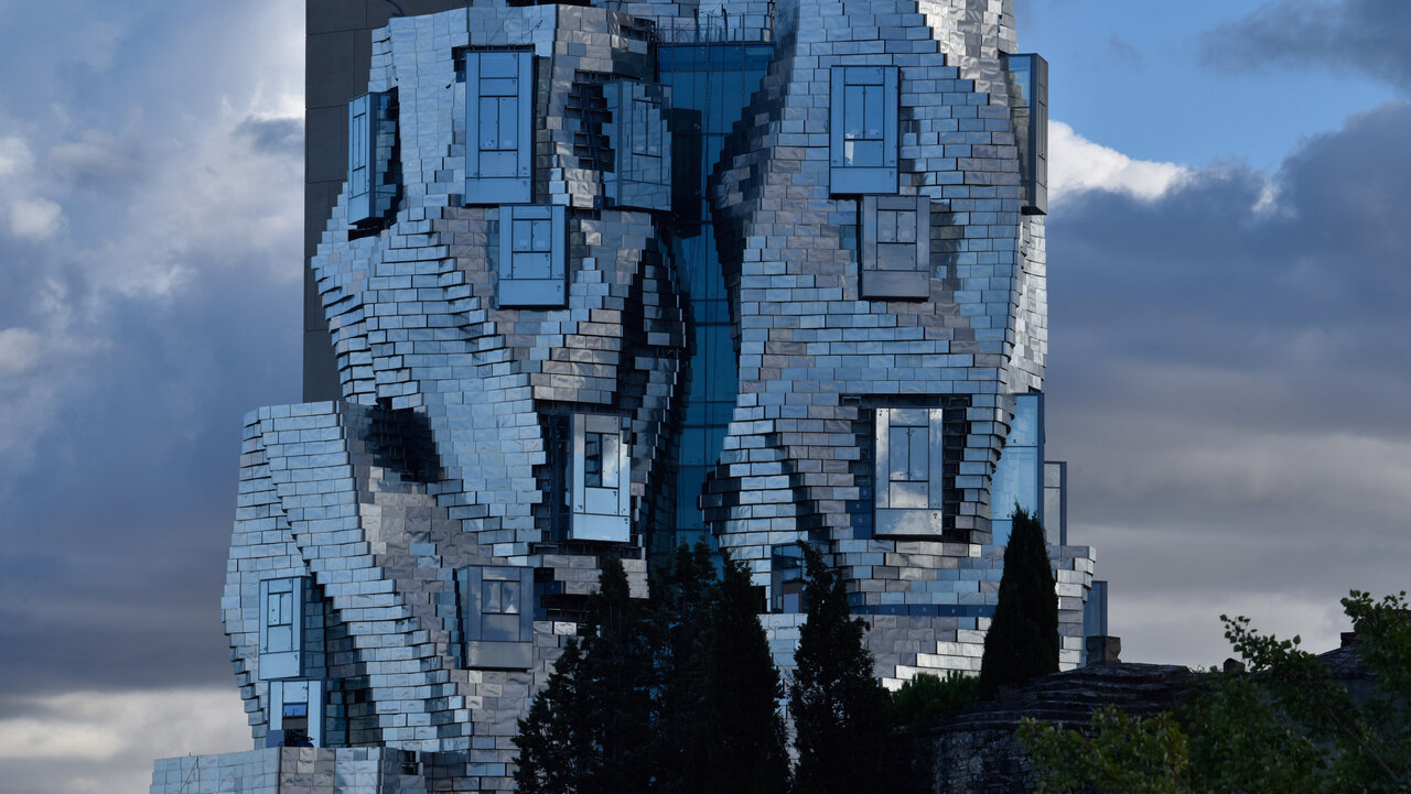 luma-arles-tower-frank-gehry-france-architecture-news-photography-herve-hote_dezeen_2364_hero_a.jpg