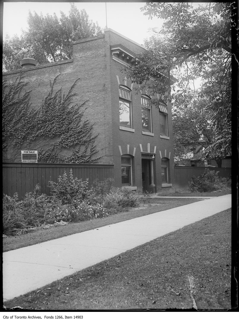 musicians Temple.jpg