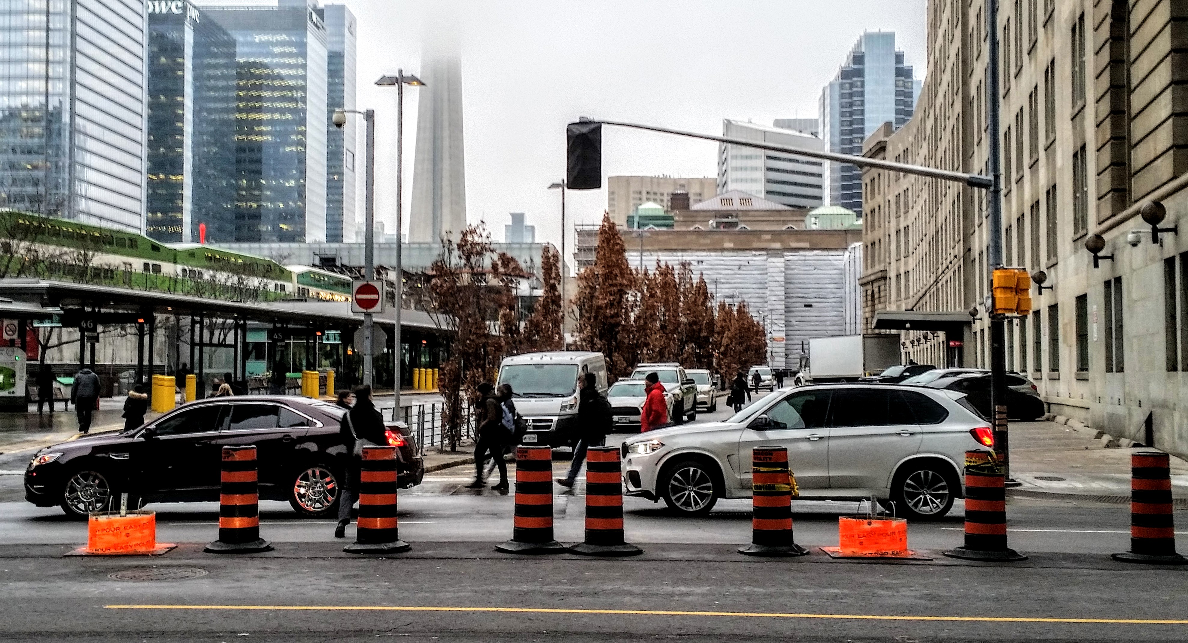 new-signalized-crossing-at-the-esplanade-and-yonge.jpg
