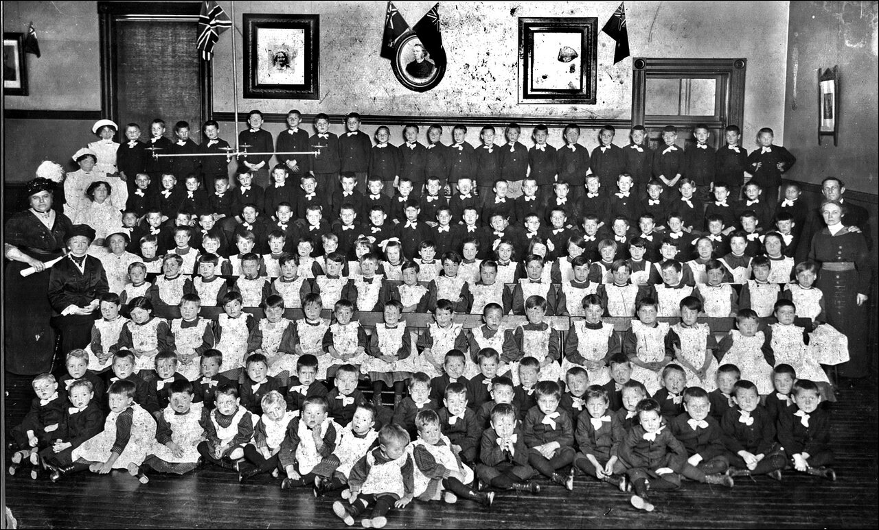 Protestant Orphans' HOME,  %22inmates%22  Dovercourt Rd., s. w. corner St. Anne's Rd.;   1913 ...jpg