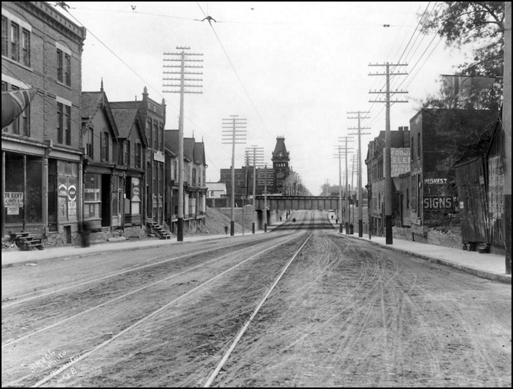 Queen St. 1898  CTA.jpg