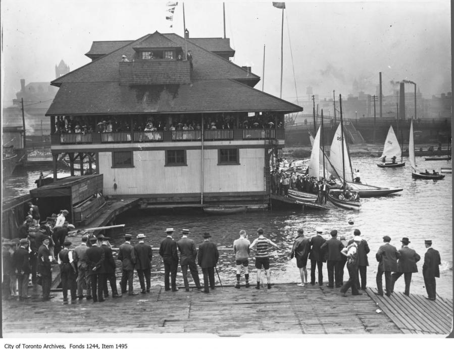 queencityyachtclub1910.jpg