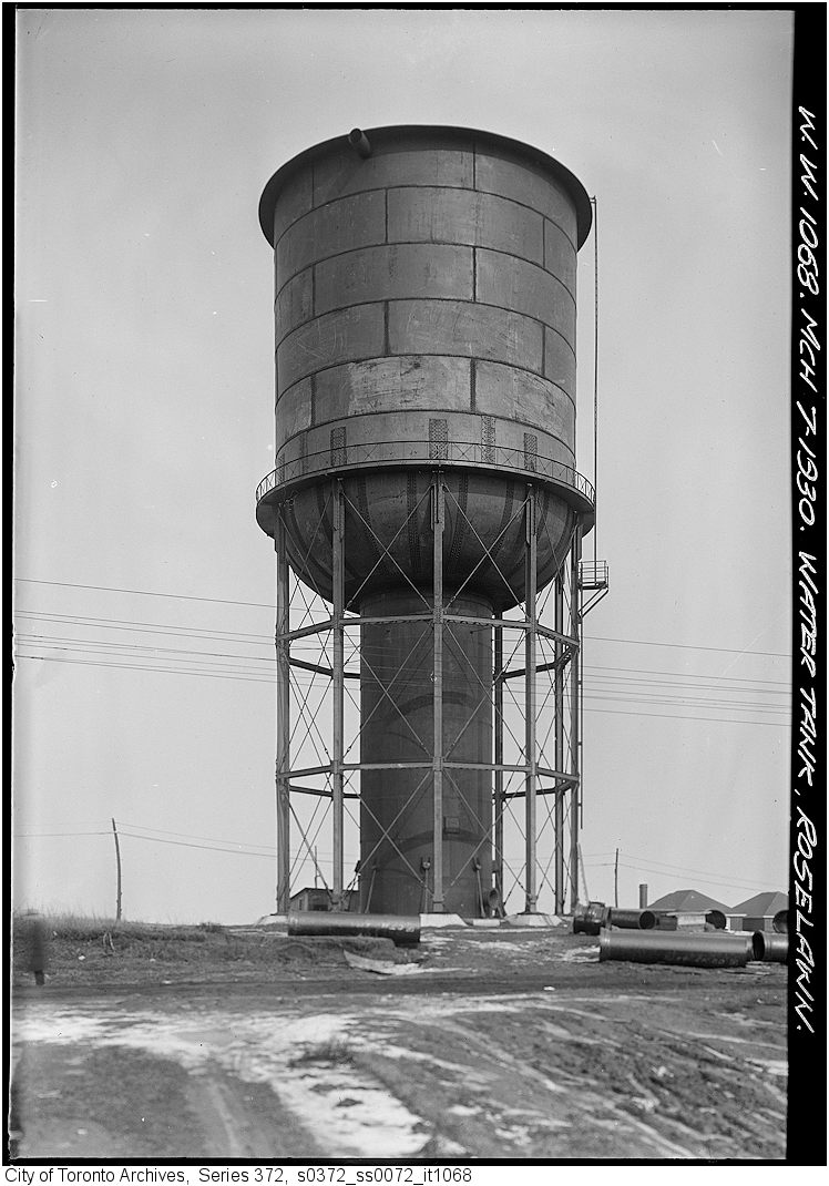 Roselawn water Tower2 1930.jpg