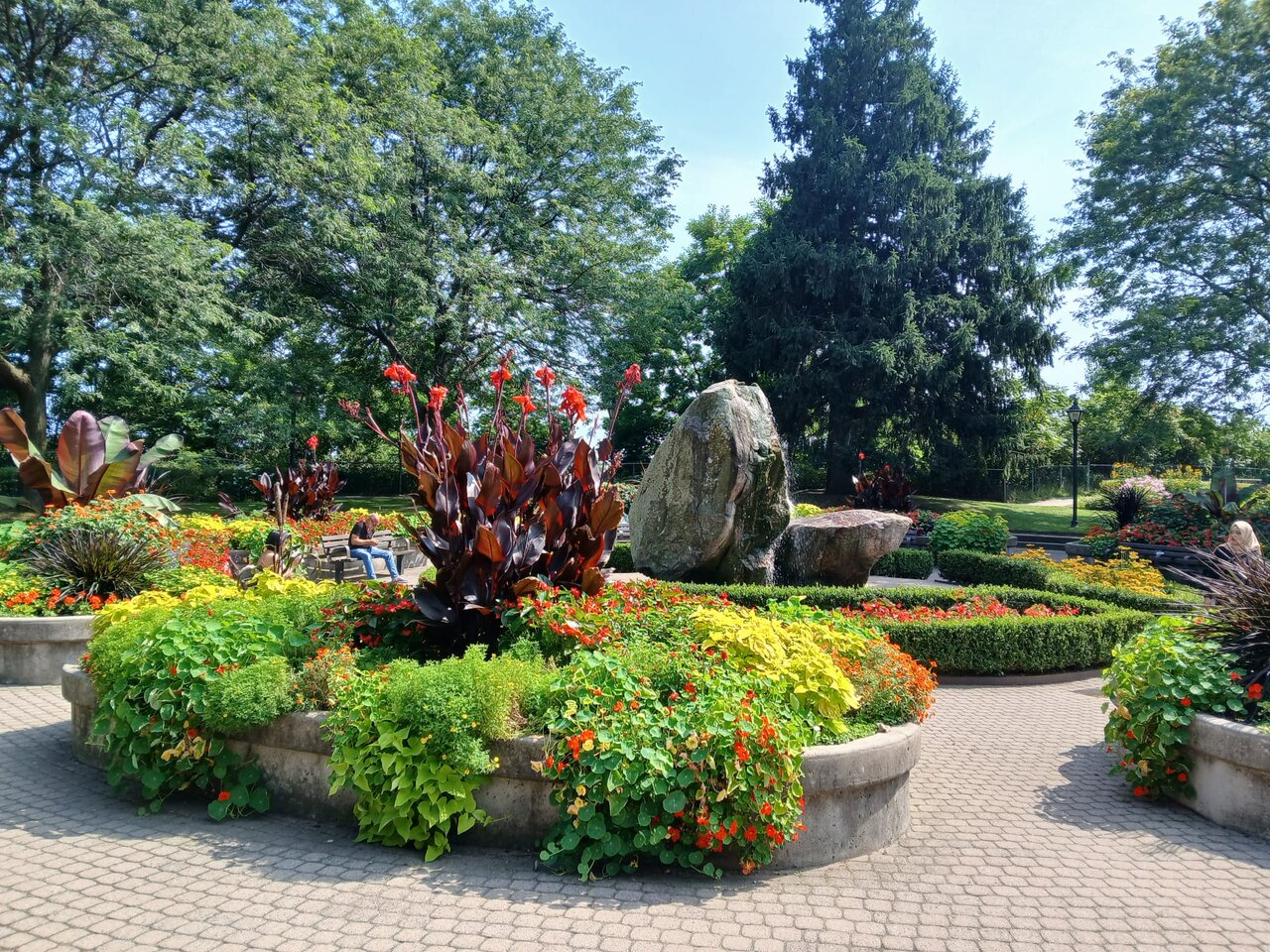 RosettaMcClainGardens2.jpg