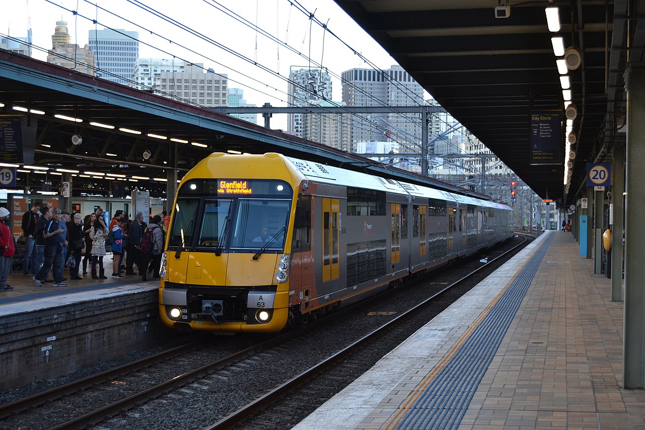 Sydney_Trains_A63,_Central_Station,_Sydney.jpg