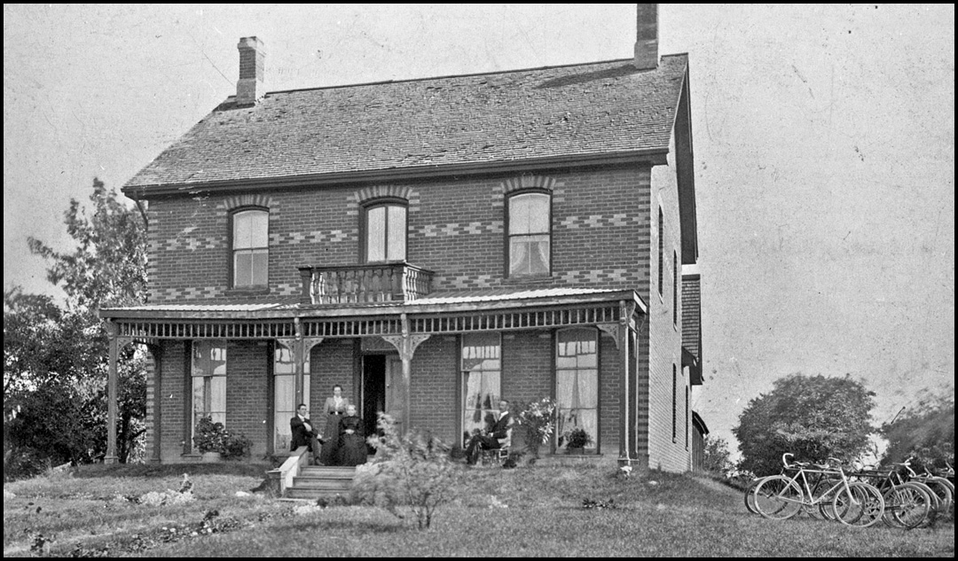 TN 28 Playter Cres. Richard Playter farm house 1890.jpg