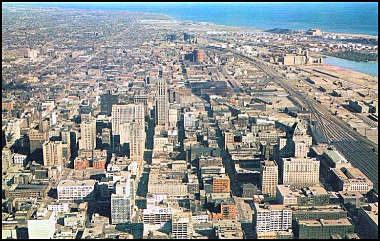 Toronto before skyscrapers c.1957-58.jpg