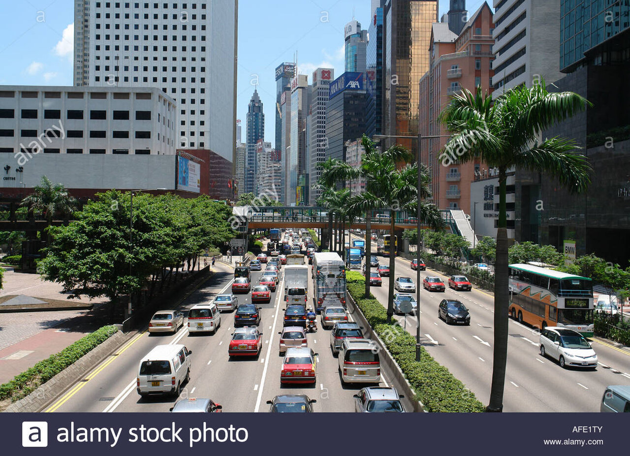 traffic-in-gloucester-road-wanchai-hong-kong-china-AFE1TY.jpg