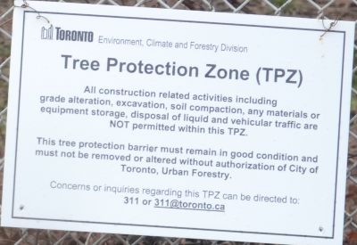 TreeProtectionZoneSign_400pxls.JPG