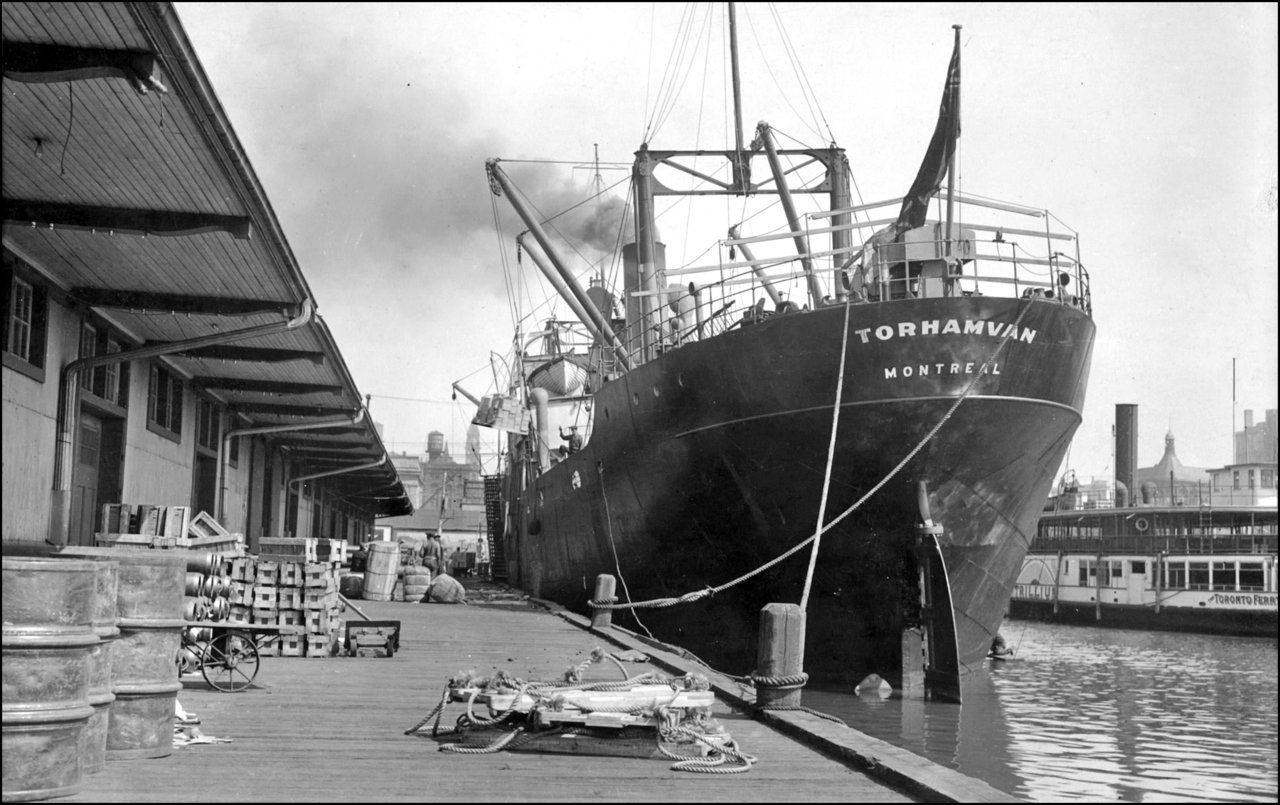 Wharf, foot of Bay St. 1925  TPL.jpg