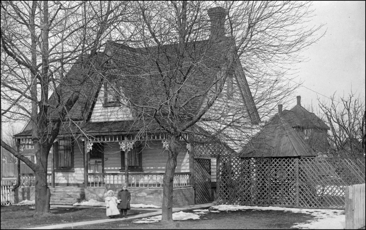William H. Gates, house, Wayland Ave., e. side, s. of Swanwick Ave. 1909  TPL.jpg