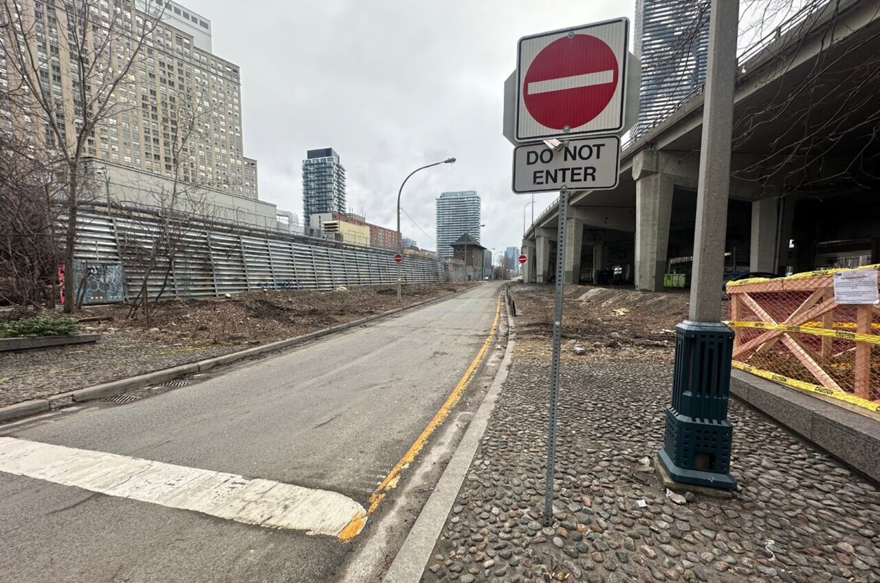 Yonge exit March 2026.jpg