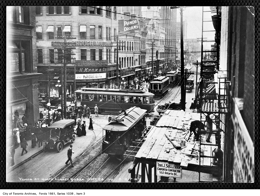 Yonge Street at Queen St., looking N-W - September 20, 1912.jpg